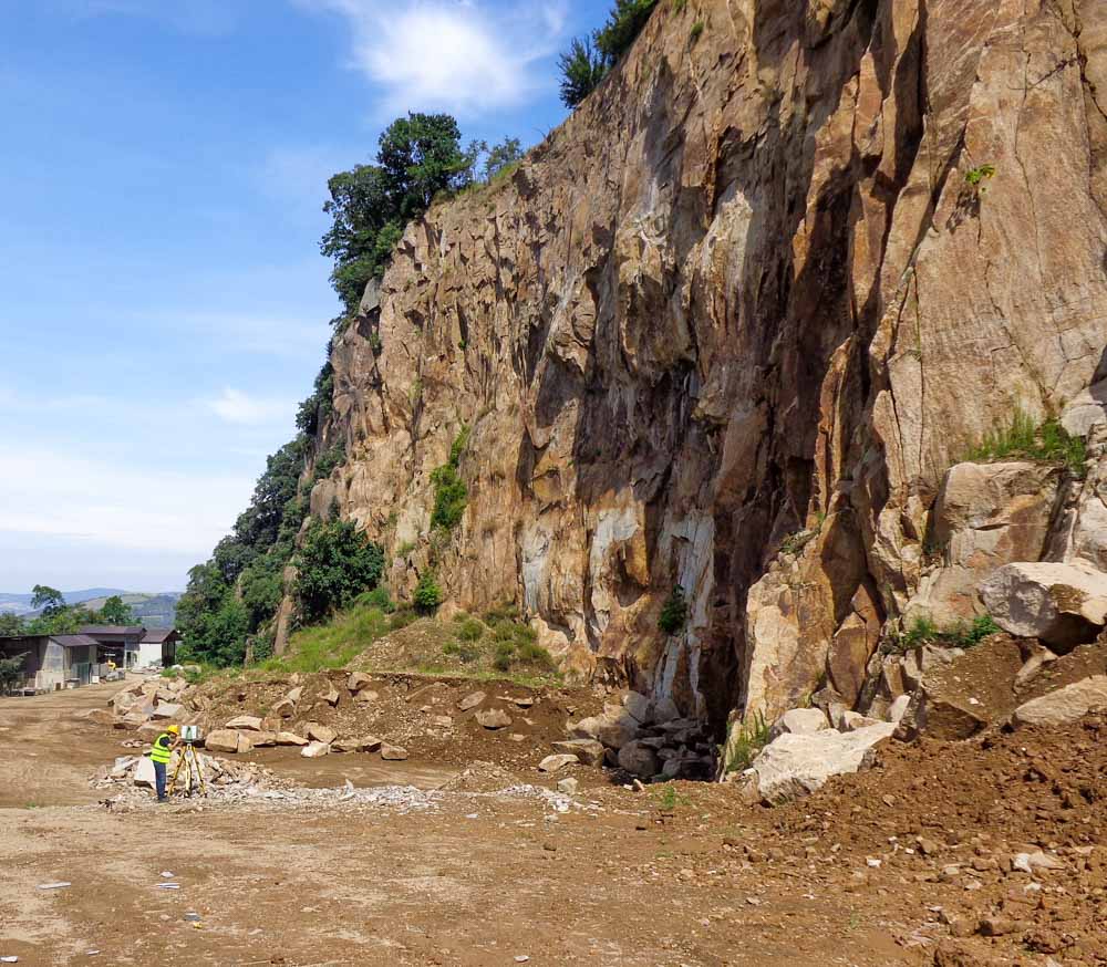 Ricostruzione del modello 3D di una cava di Trachite