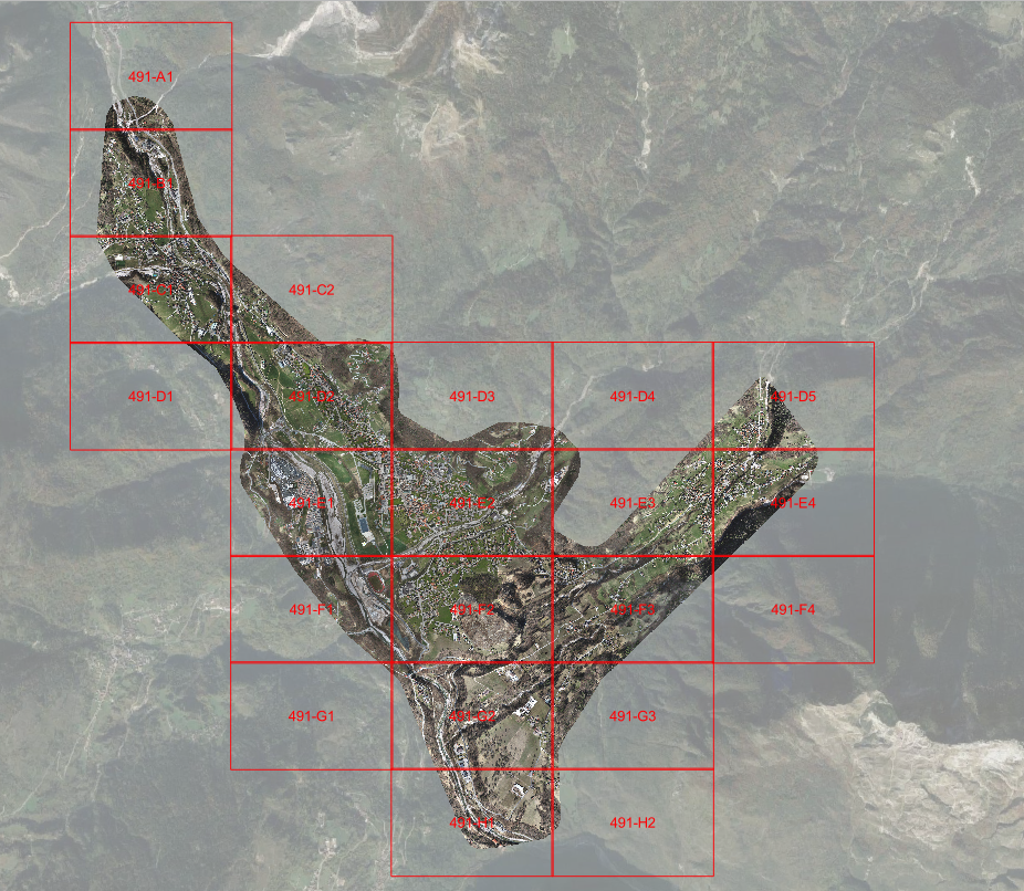Esecuzione rilievi aerofotogrammetrici e LiDAR lungo la conca agordina, in provincia di Belluno, per la produzione di ortofotopiani ad alta risoluzione.